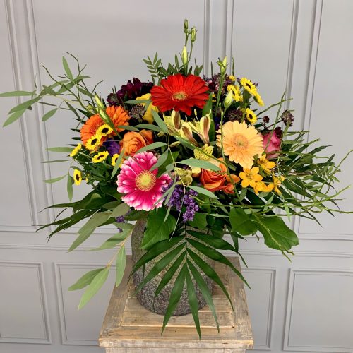 bunter Blumenstrauß wie aus dem Garten