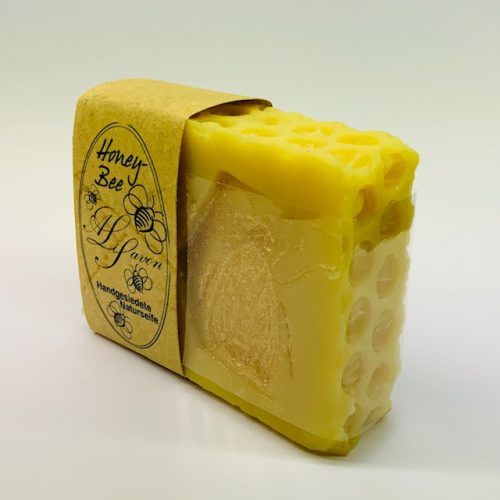 Naturseife handgesiedet mit Honig