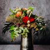 Blumenstrauß mit exotische rote Blumen