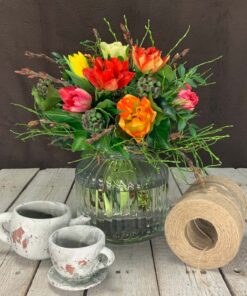 Blumenstrauß bunte Tulpen