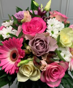 Blumenstrauß rosa weiß flieder Nahansicht