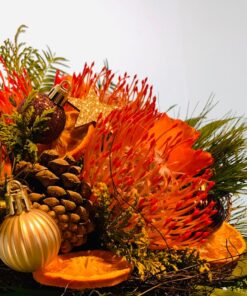 exotischer Adventsstrauß zum Weihnachtsfest