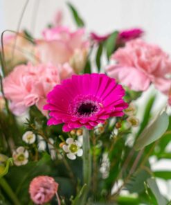 Detailansicht Blumenstrauß in rosa pink