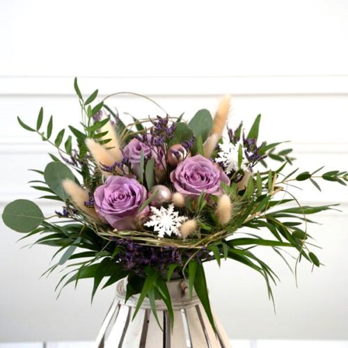 flieder Strauß zum Adventsfest Weihnachten